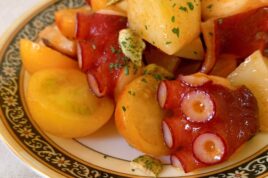タコとジャガイモとプチトマトのガリシア風和え物